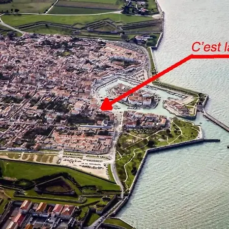 Baleines - Avec Rooftop Et Parking *